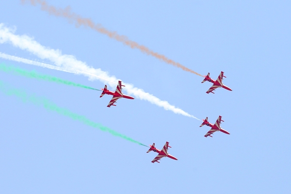 IAF Surya Kiran air show dazzles Patna skies in tribute to 1857 hero Babu Kunwar Singh